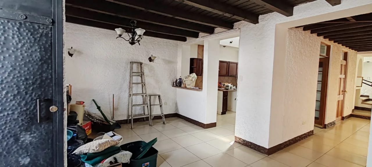 Casa en Hacienda Real, Zona 16 — Casa en Alquiler en Zona 16, Guatemala, Ciudad — foto 6 de 10