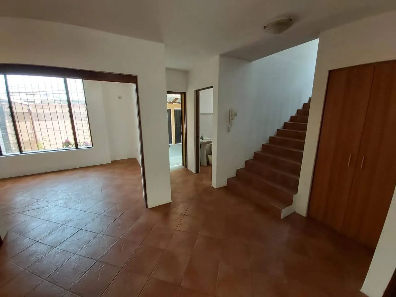 Casa en Los Pinos, Zona 7 de Mixco — Casa en Venta en Zona 7 Mixco, Guatemala, Ciudad — foto 4 de 8