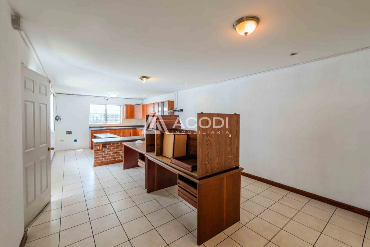 Casa comercial en Zona 13 — Casa en Alquiler en Zona 13, Guatemala, Ciudad — foto 3 de 11