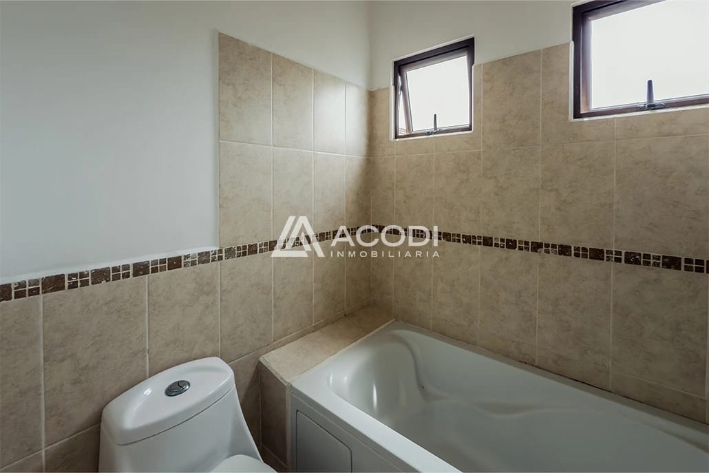 Casa en El Naranjo, Zona 4 de Mixco — Casa en Alquiler en Zona 4 Mixco, Guatemala, Ciudad — foto 9 de 10