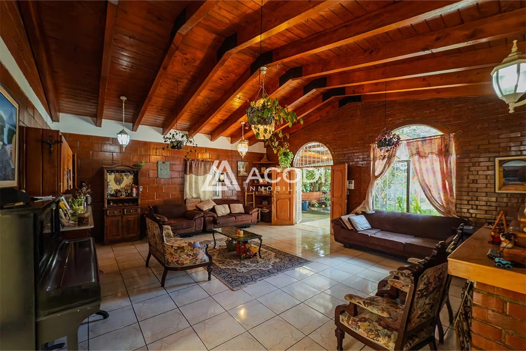 Casa de un nivel en San Lucas Sacatepéquez — Casa en Venta en San Lucas Sacatepéquez, Sacatepéquez — foto 3 de 10