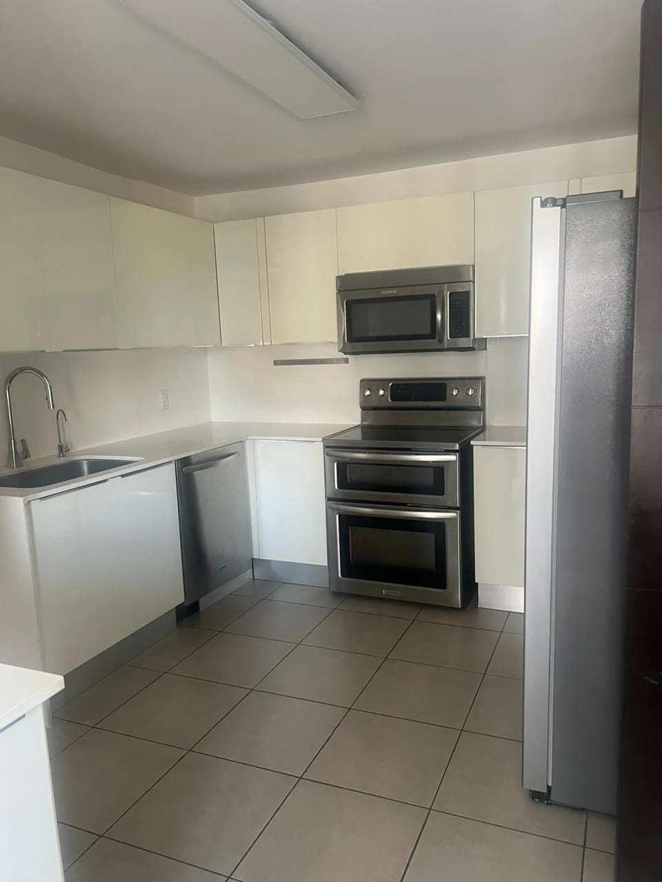 Apartamento en Zona 14 — Apartamento en Alquiler en Zona 14, Guatemala, Ciudad — foto 4 de 10