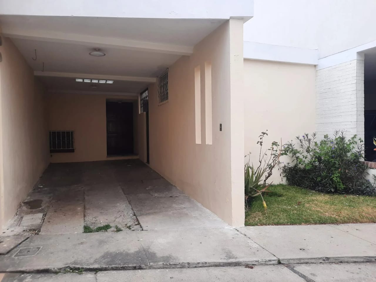 Casa en Mariscal Zona 11 — Casa en Alquiler en Zona 11, Guatemala, Ciudad — foto 1 de 10