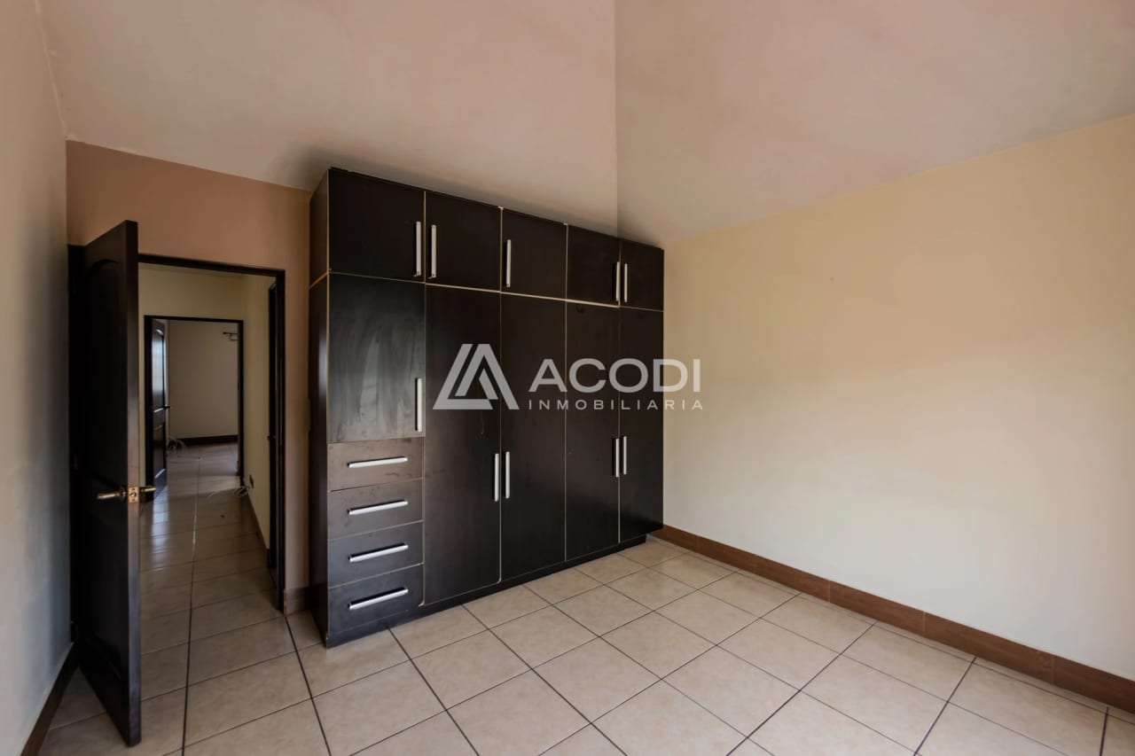 Casa en Hacienda Real, Zona 16 — Casa en Venta en Zona 16, Guatemala, Ciudad — foto 4 de 10