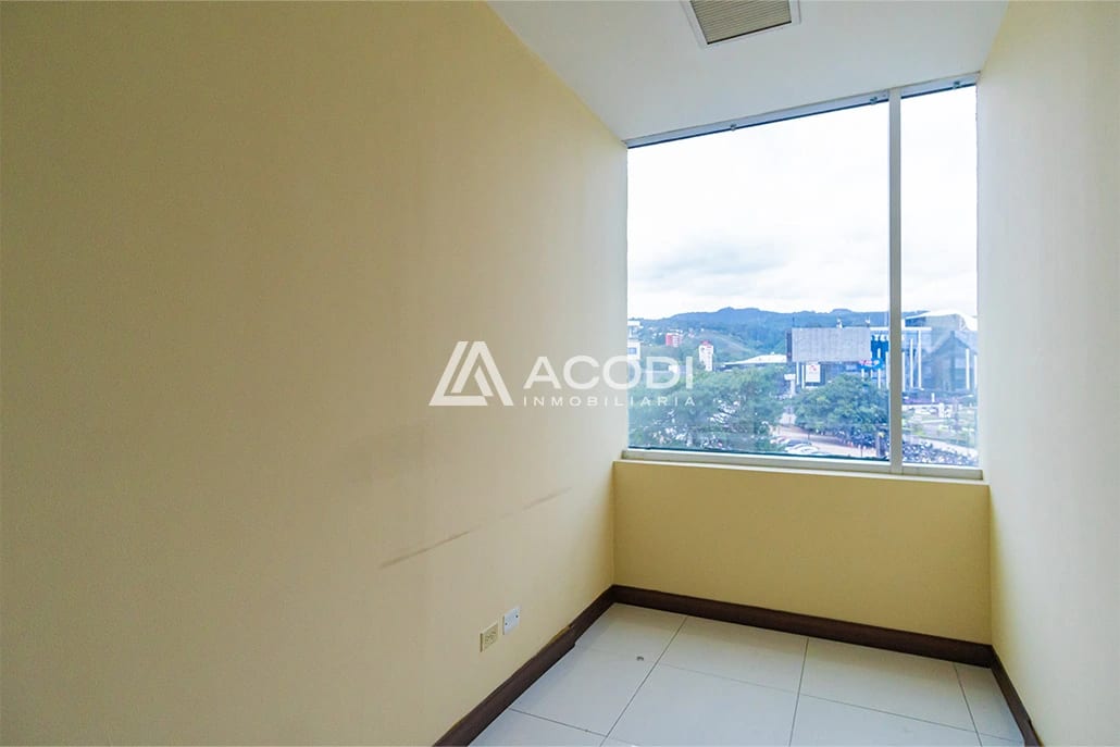 Oficina en Zona 10 — Oficina en Venta en Zona 10, Guatemala, Ciudad — foto 9 de 10