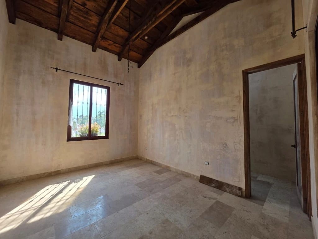 Casa de un nivel amueblada en Antigua Guatemala — Casa en Venta en Antigua, Sacatepéquez — foto 6 de 10