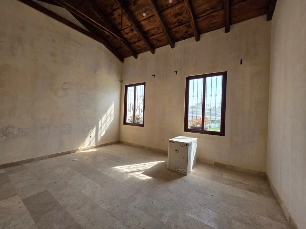Casa de un nivel amueblada en Antigua Guatemala — Casa en Venta en Antigua, Sacatepéquez — foto 8 de 10