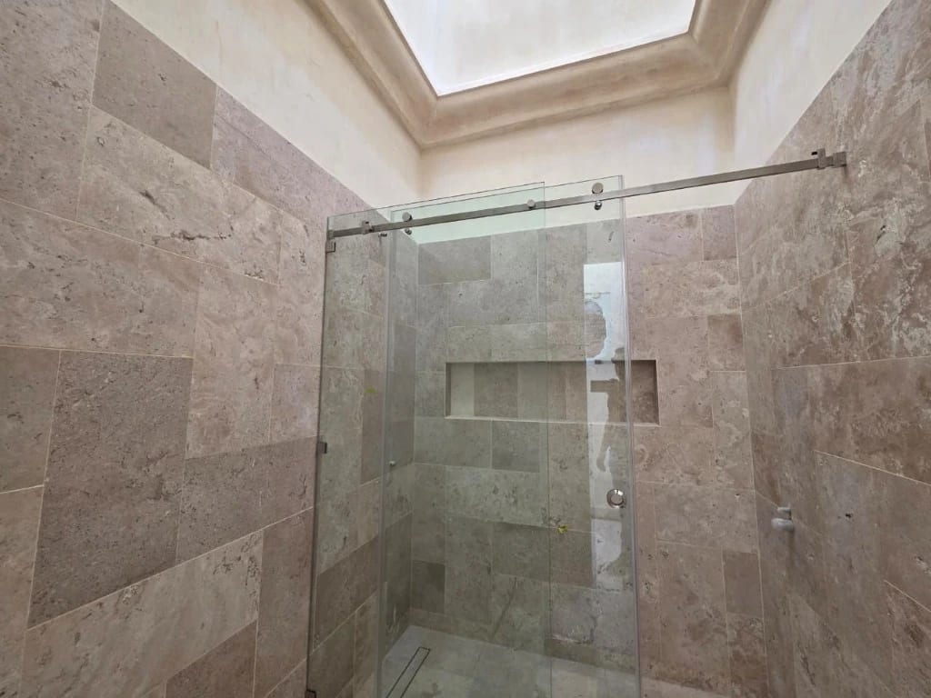Casa de un nivel amueblada en Antigua Guatemala — Casa en Venta en Antigua, Sacatepéquez — foto 9 de 10