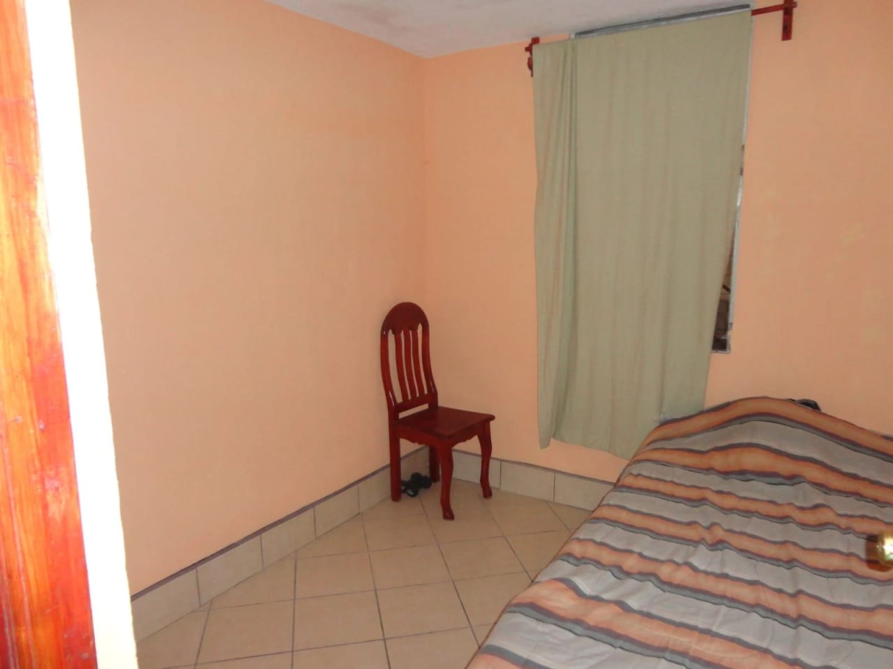 Casa en Los Olivos, zona 18 — Casa en Venta en Zona 18, Guatemala, Ciudad — foto 4 de 10