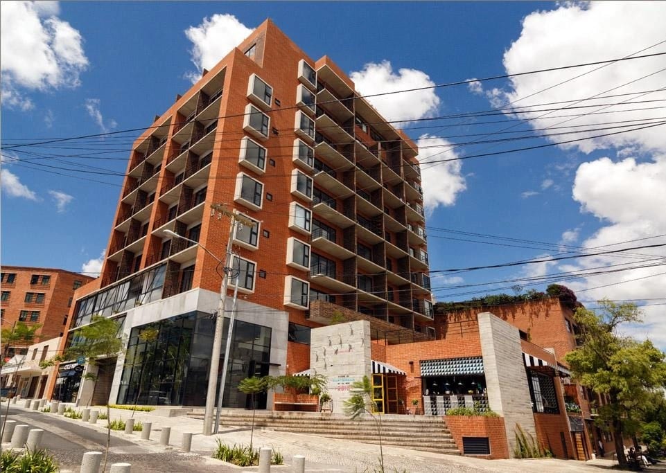 Oficina en Zona 4 — Oficina en Alquiler en Zona 4, Guatemala, Ciudad — foto 1 de 3