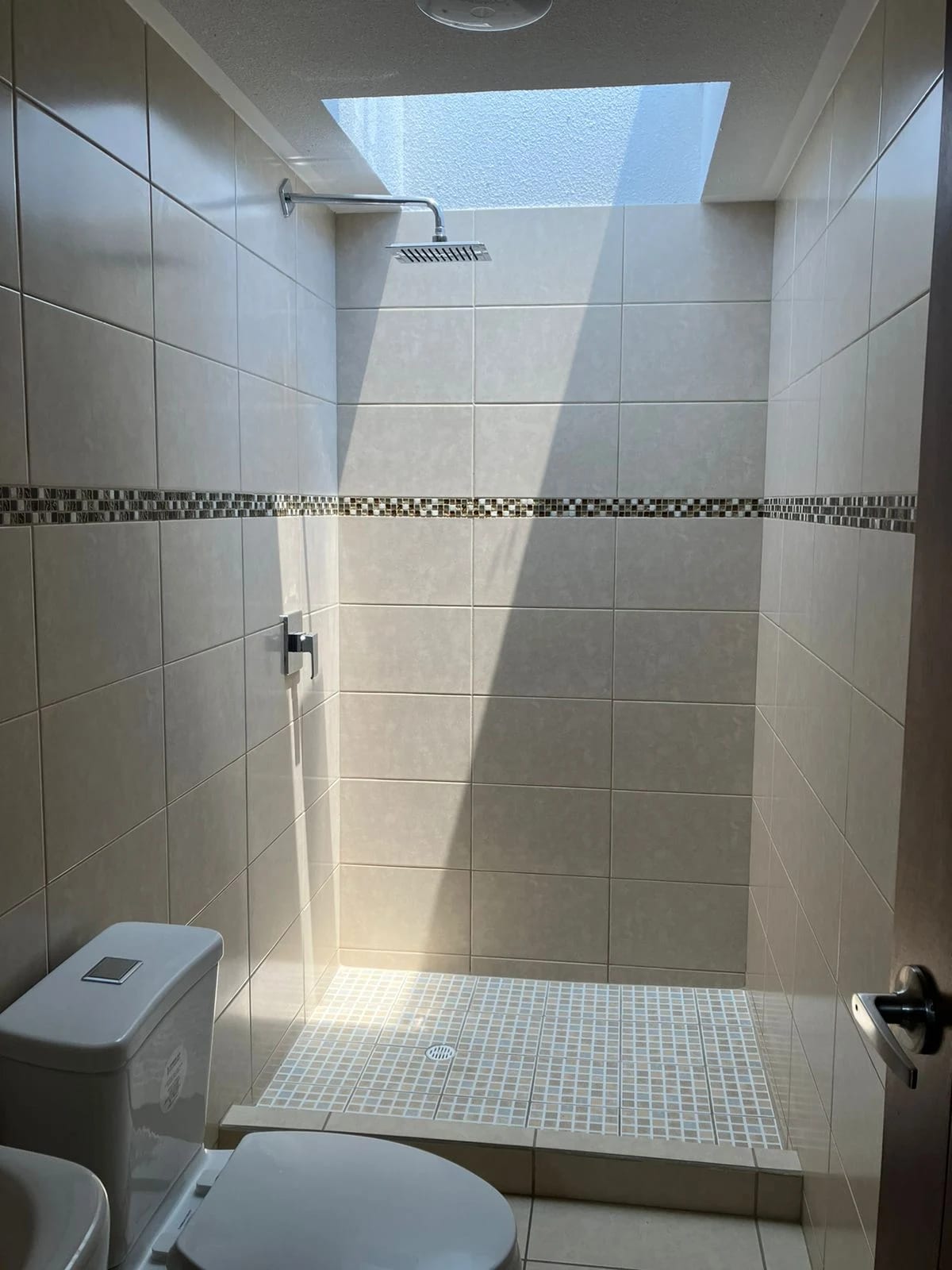 Casa en Santa Catarina Pinula — Casa en Venta en Santa Catarina Pinula, Guatemala, Ciudad — foto 8 de 9