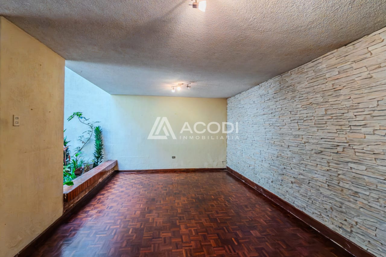 Casa en Zona 10 — Casa en Alquiler en Zona 10, Guatemala, Ciudad — foto 5 de 13