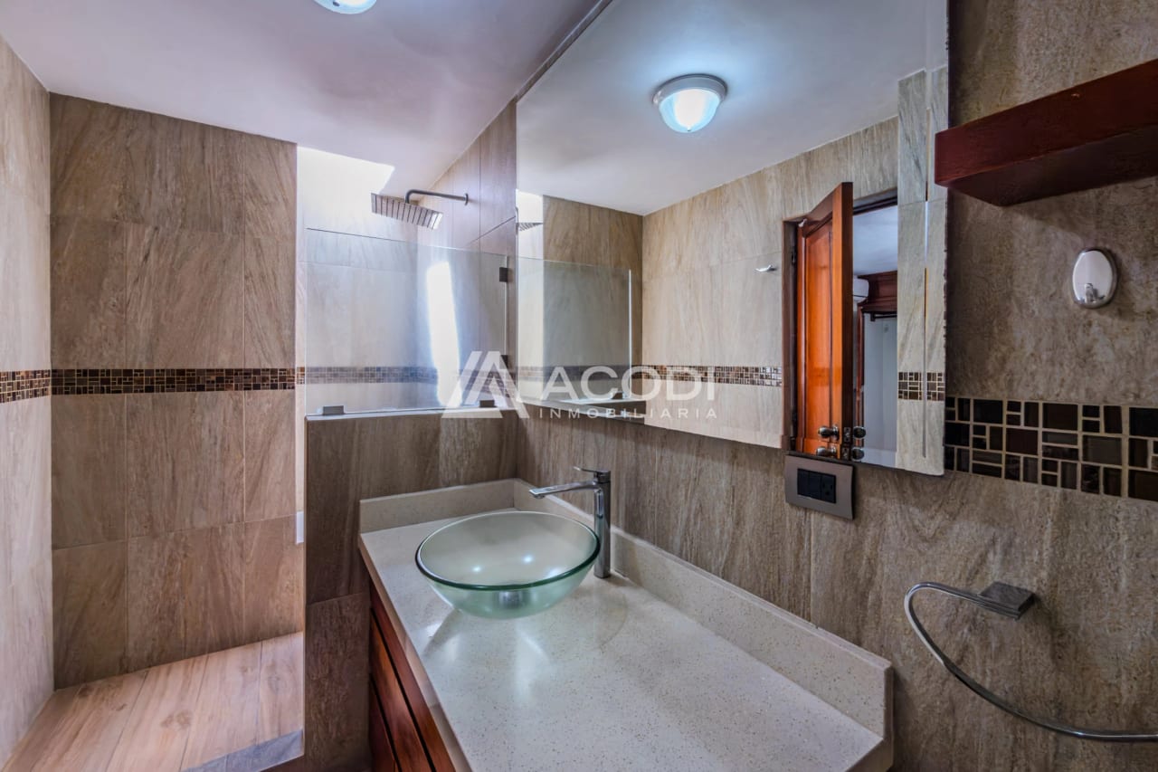 Casa en Zona 10 — Casa en Alquiler en Zona 10, Guatemala, Ciudad — foto 12 de 13