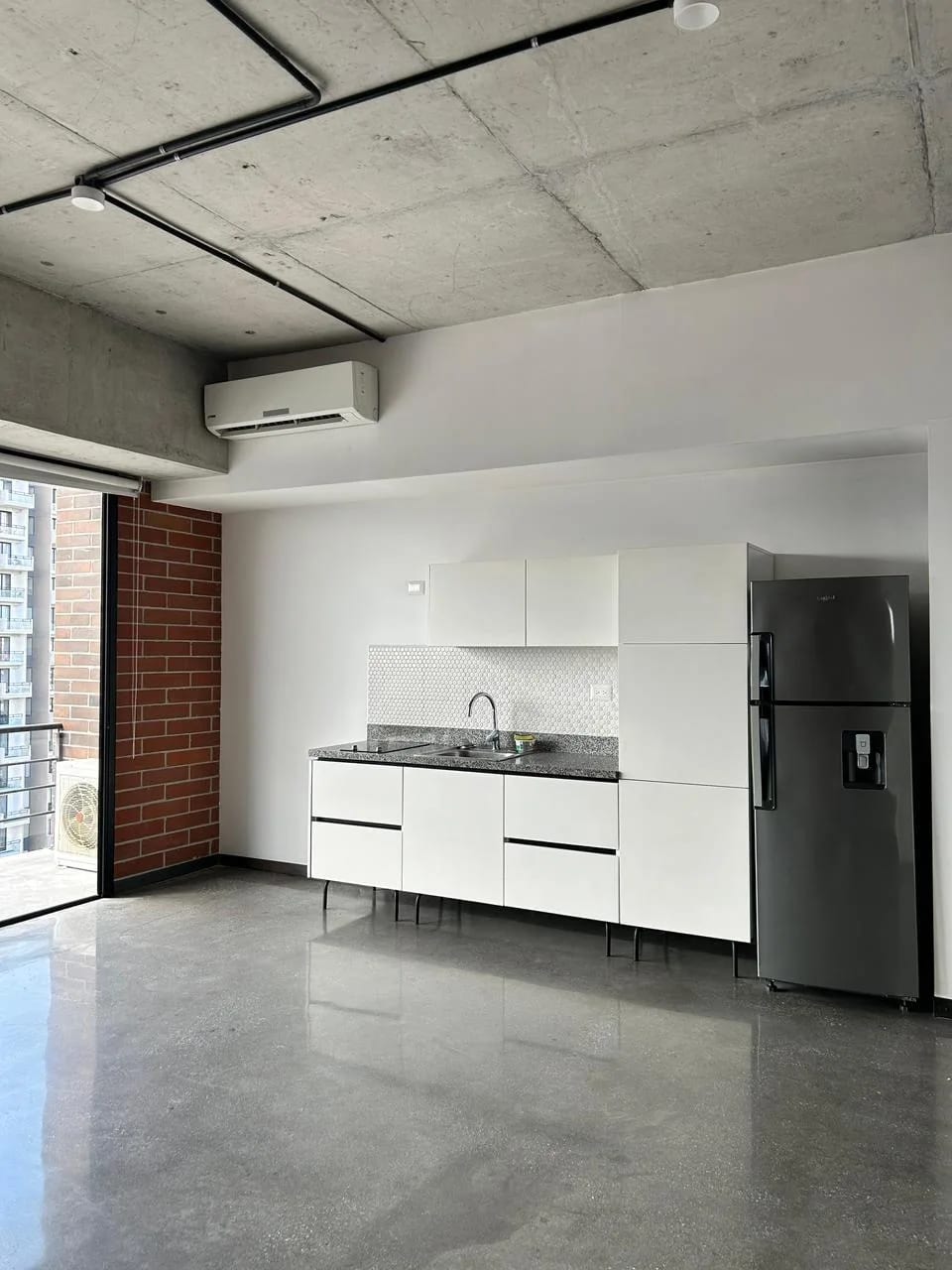 Apartamento en Zona 4 — Apartamento en Alquiler en Zona 4, Guatemala, Ciudad — foto 2 de 10