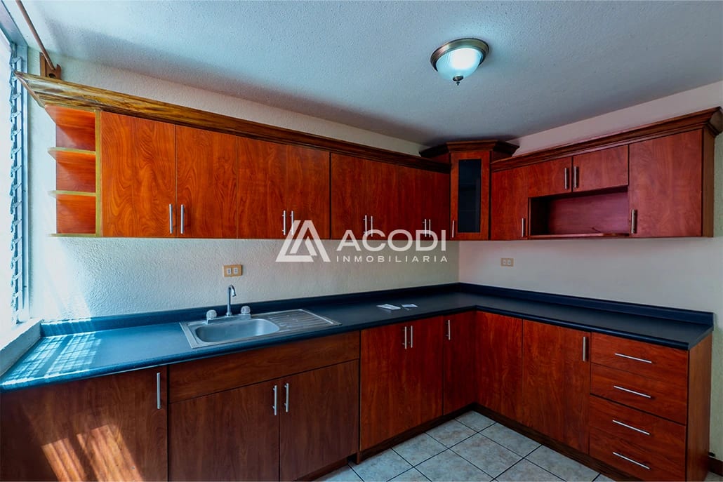 Casa en San Lucas Sacatepéquez — Casa en Alquiler en San Lucas Sacatepéquez, Sacatepéquez — foto 4 de 10