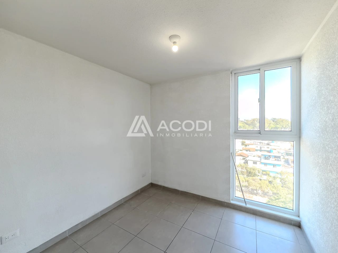 Apartamento en Zona 8 — Apartamento en Alquiler en Zona 8, Guatemala, Ciudad — foto 4 de 6