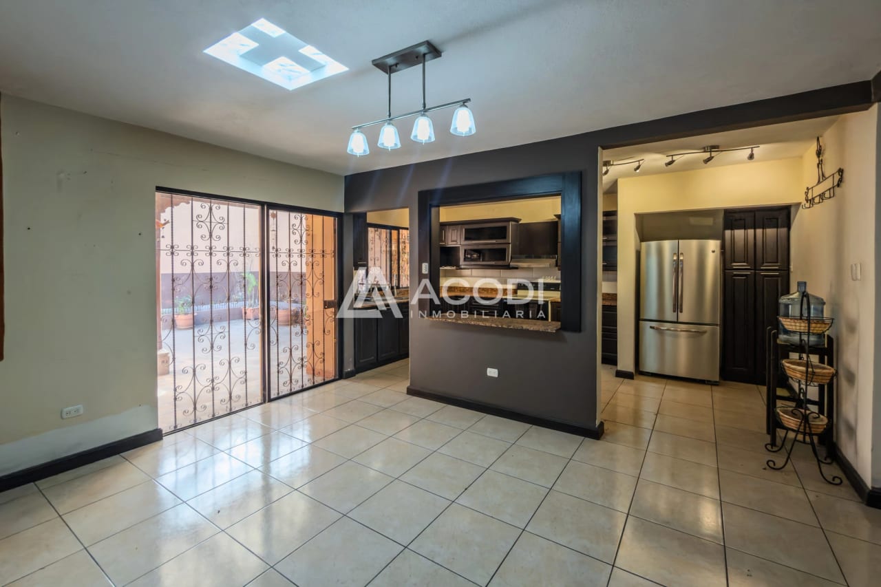 Casa en San Cristóbal, Zona 8 de Mixco — Casa en Venta en Zona 8 Mixco, Guatemala, Ciudad — foto 2 de 6