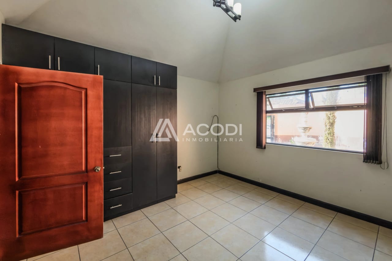 Casa en San Cristóbal, Zona 8 de Mixco — Casa en Venta en Zona 8 Mixco, Guatemala, Ciudad — foto 4 de 6