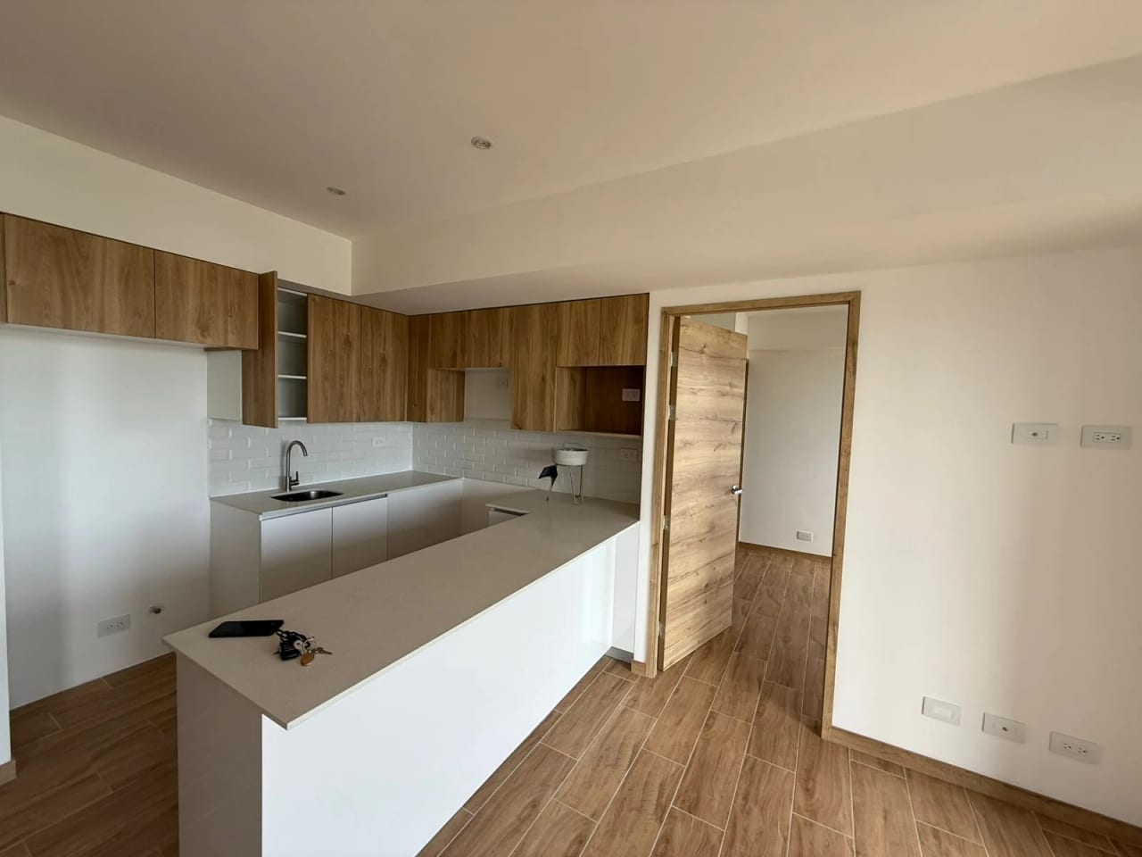 Apartamento nuevo en Zona 9 — Apartamento en Venta en Zona 9, Guatemala, Ciudad — foto 2 de 8