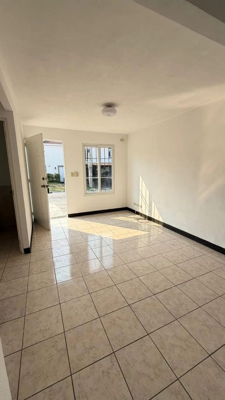 Casa en San Miguel Dueñas, Sacatepéquez — Casa en Venta en San Miguel Dueñas, Sacatepéquez — foto 2 de 7