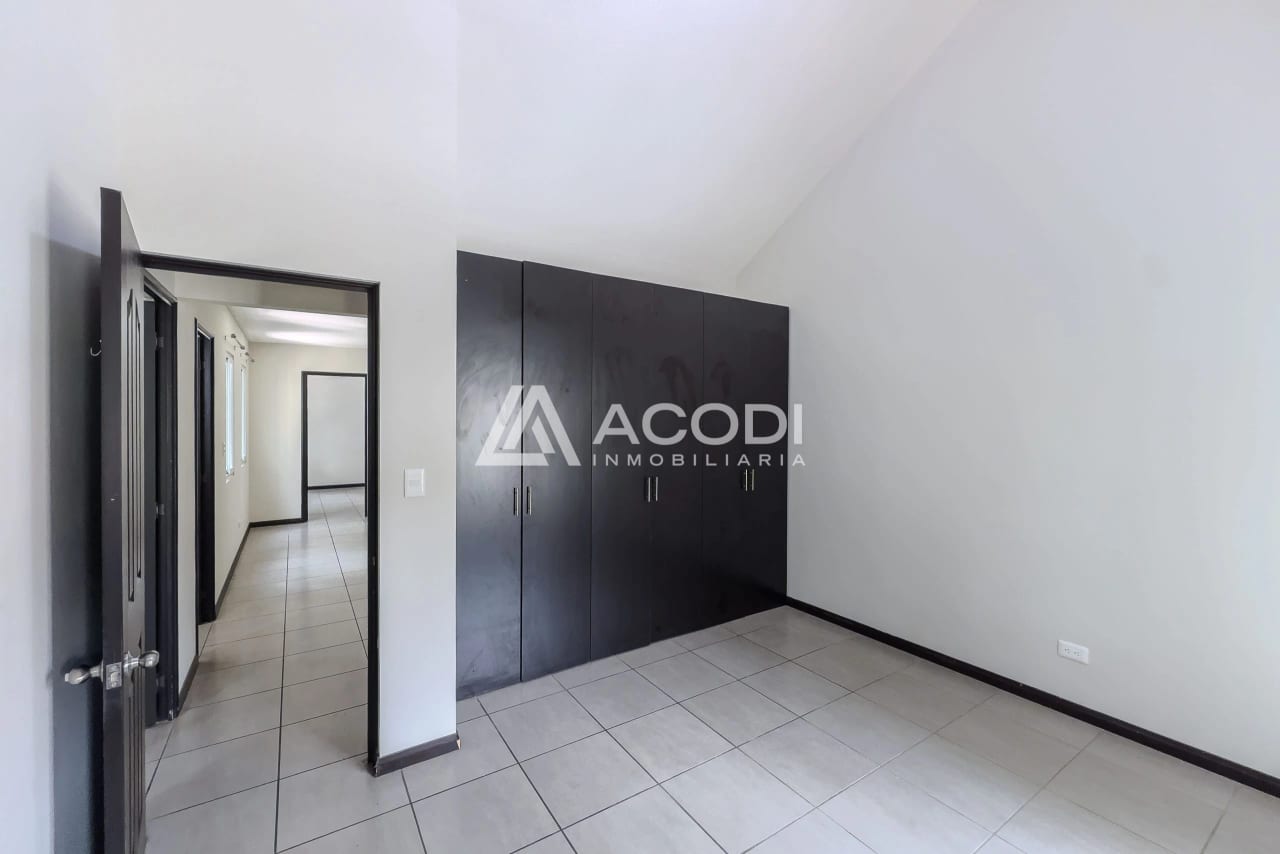 Casa en Condado Naranjo, Zona 4 de Mixco — Casa en Venta en Zona 4 Mixco, Guatemala, Ciudad — foto 7 de 10