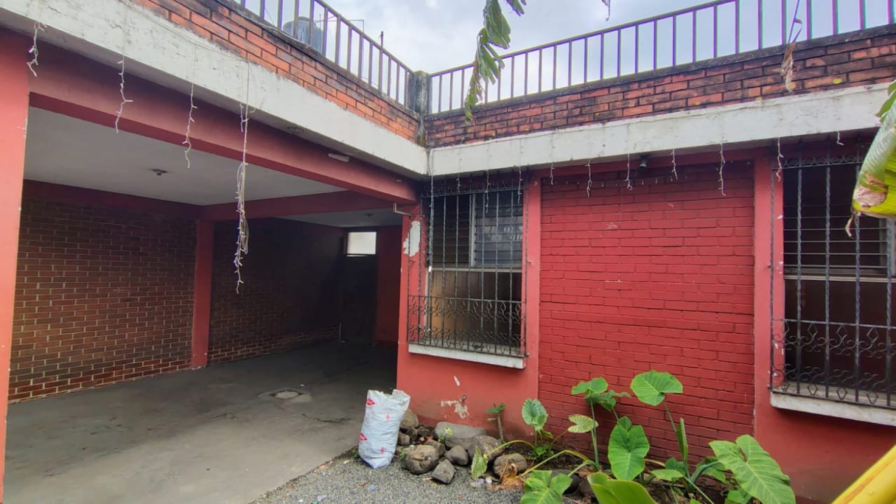 Casa de un nivel en Zona 1 de Villa Nueva — Casa en Venta en Villa Nueva, Guatemala, Ciudad — foto 1 de 6