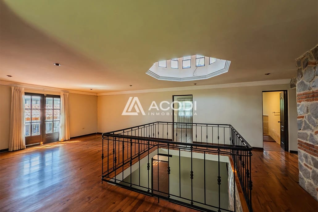 Casa amplia en Antigua Guatemala — Casa en Venta en Antigua, Sacatepéquez — foto 5 de 9