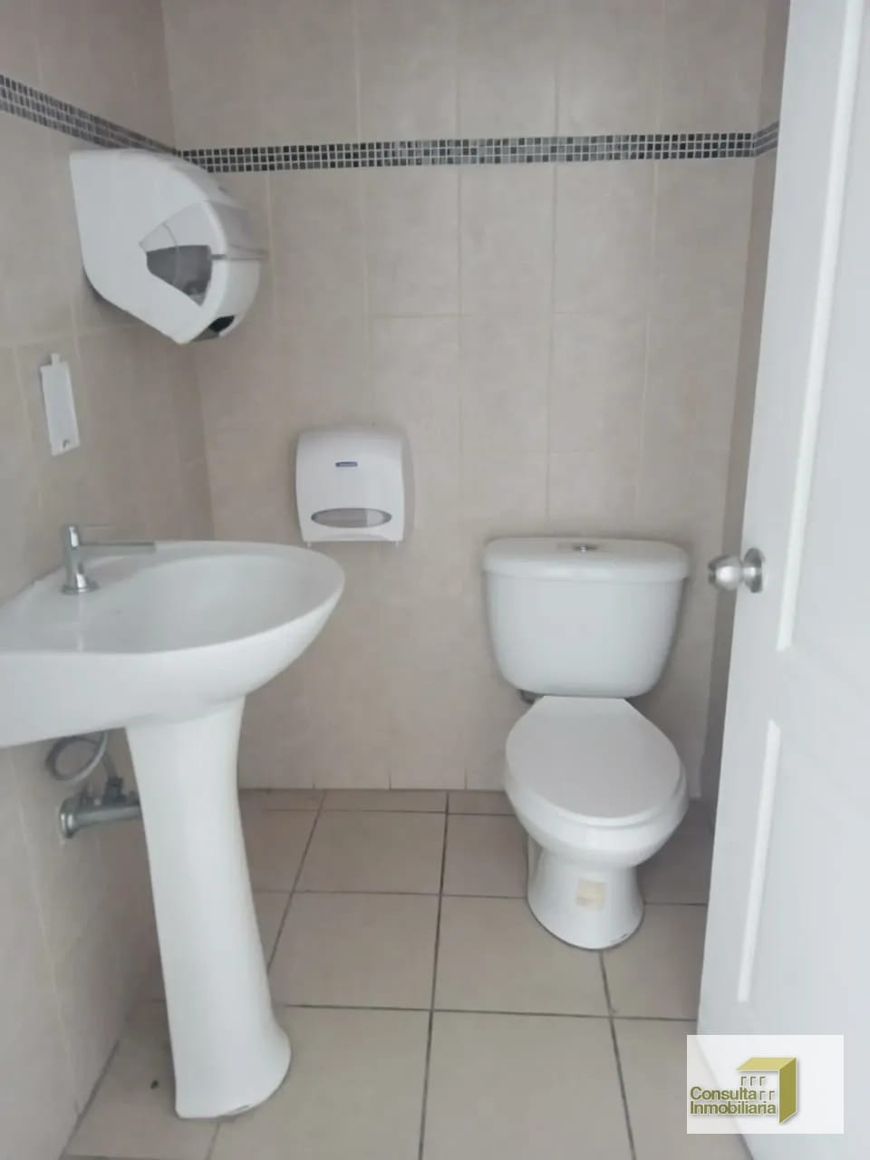 Oficina / Zona Pradera / 86.57m² — Oficina en Alquiler en Zona Pradera, Zona 10, Guatemala, Ciudad — foto 6 de 7