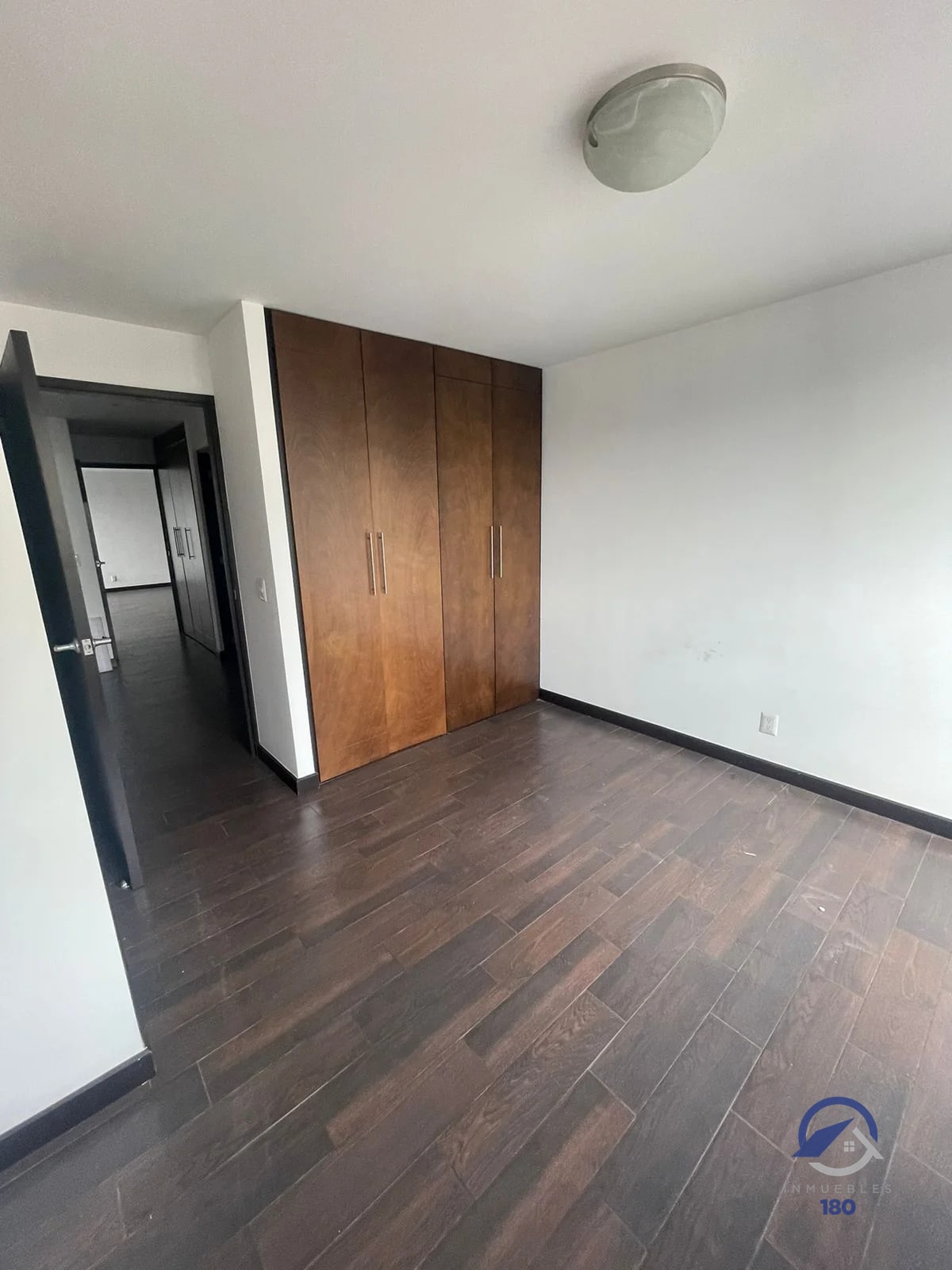 Apartamento en renta en Edificio Attica 2, zona 14 - 2
