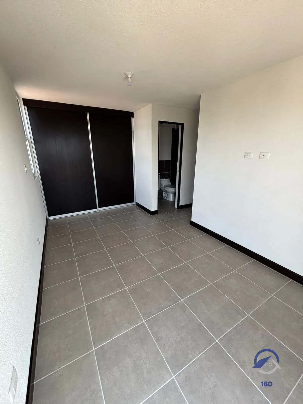 Apartamento en venta en Edificio Esenta, zona 12 — Apartamento en Venta en Esenta, Zona 12, Guatemala, Ciudad — foto 6 de 15