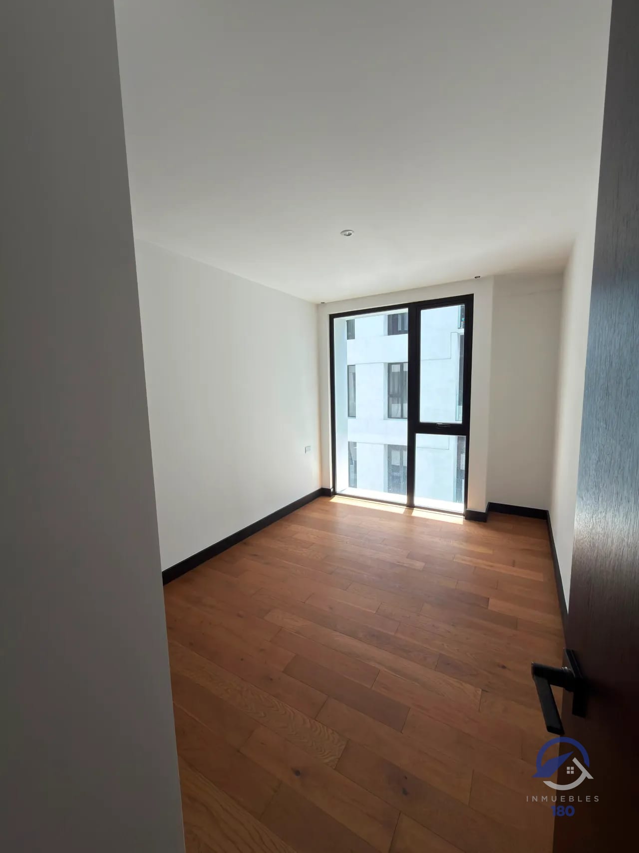 Apartamentos en renta de 2 y 3 dormitorios en Villa Mariscal, zona 11 — Apartamento en Alquiler en Villa Mariscal, Zona 11, Guatemala, Ciudad — foto 4 de 12