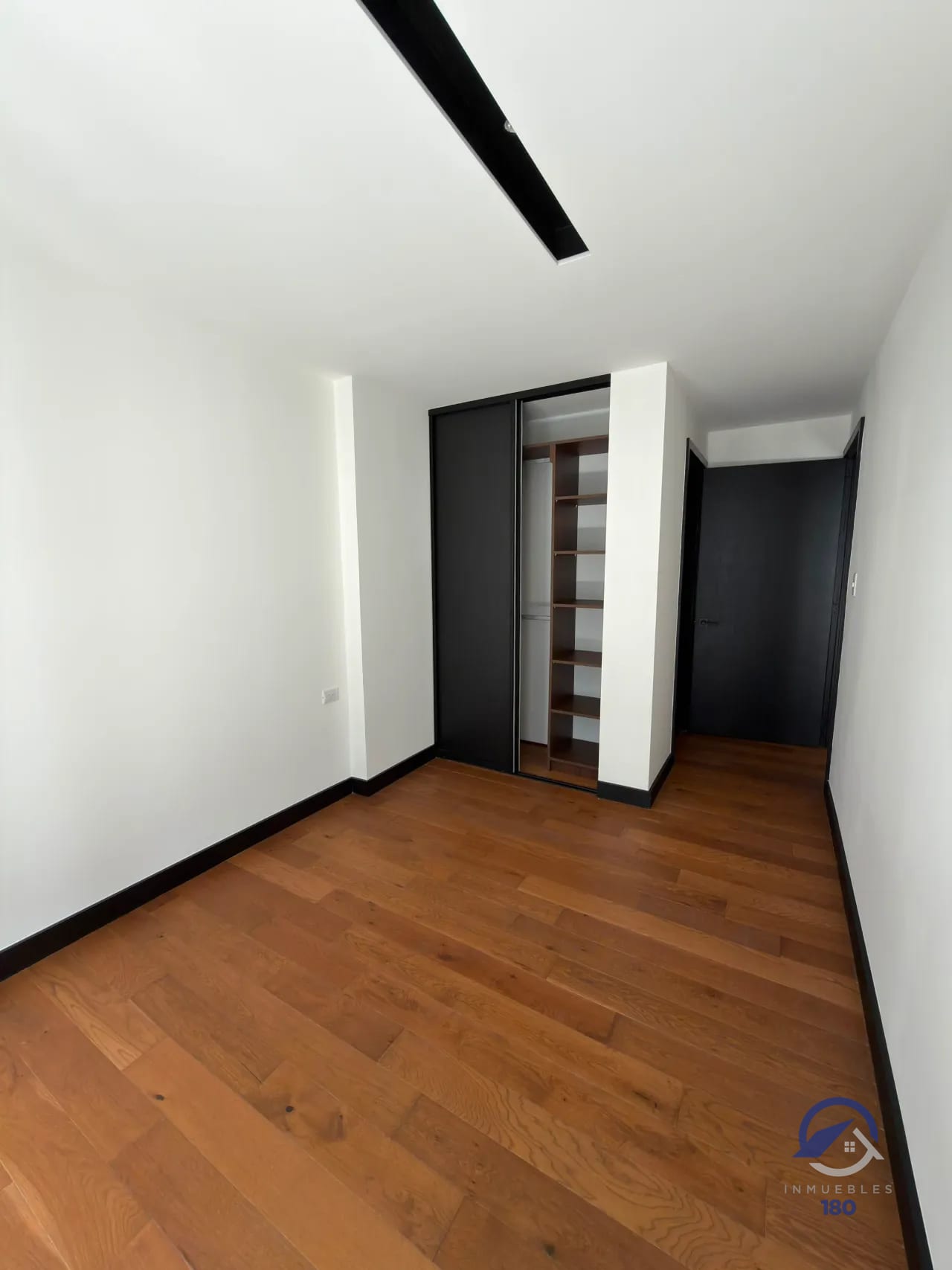 Apartamentos en renta de 2 y 3 dormitorios en Villa Mariscal, zona 11 — Apartamento en Alquiler en Villa Mariscal, Zona 11, Guatemala, Ciudad — foto 5 de 12