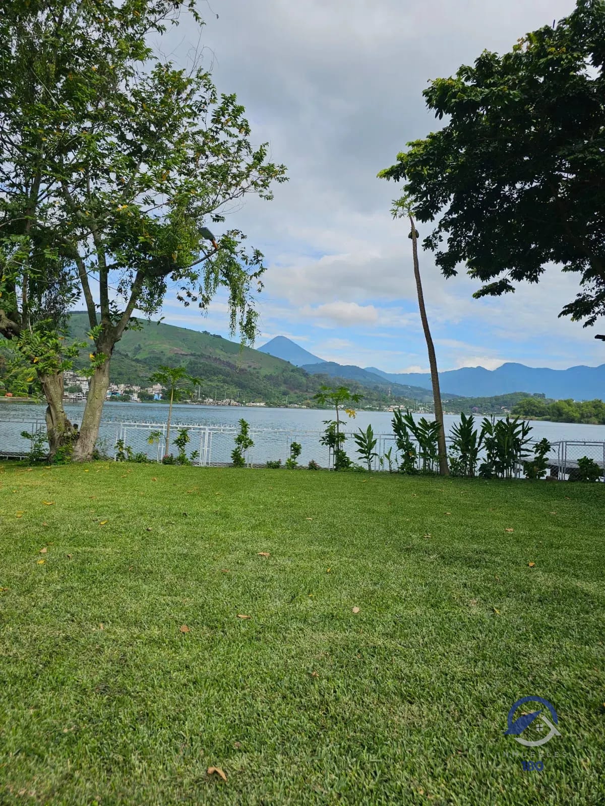 Propiedad en venta a la Orilla del lago Amatitlán — Casa vacacional en Venta en Villa Canales, Guatemala, Ciudad — foto 12 de 16