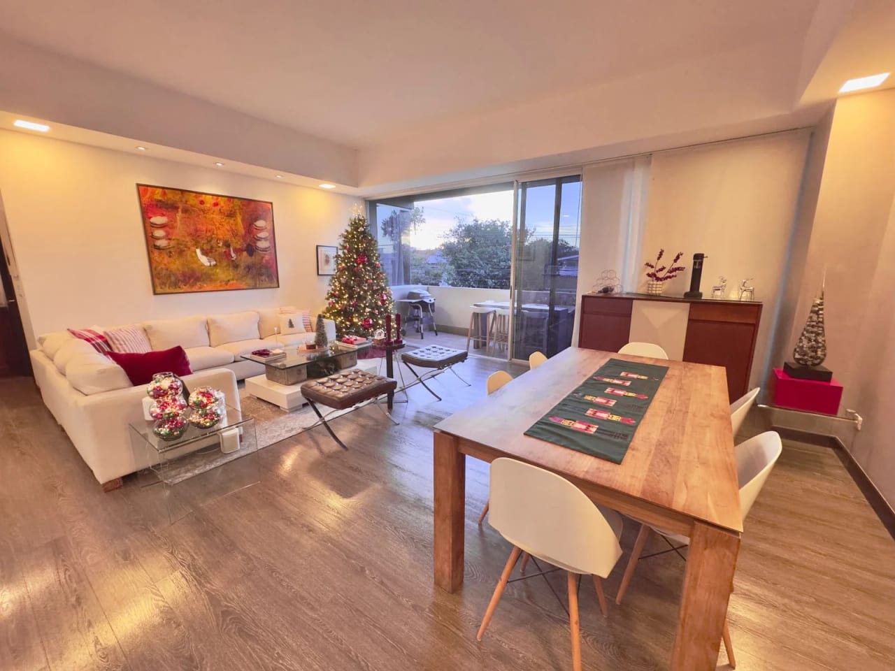 Venta de amplio apartamento en Edificio Quinze | Vista Hermosa 1 en Zona 15 - dentro de garitas. — Apartamento en Venta en Quinze, Zona 15, Guatemala, Ciudad — foto 1 de 15