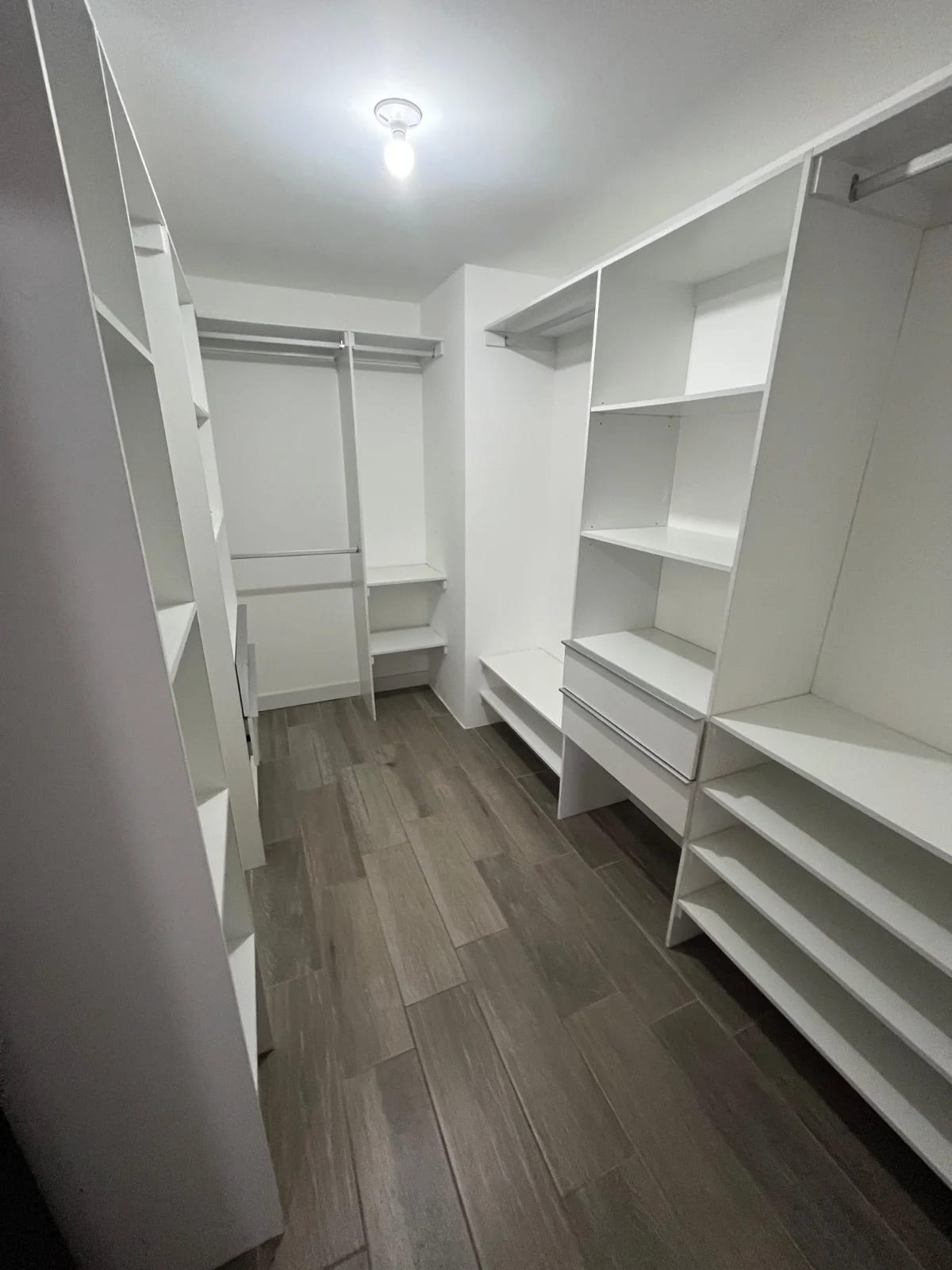 Renta de apartamento en Segheria Zona 14 La Villa — Apartamento en Alquiler en Segheria, Zona 14, Guatemala, Ciudad — foto 6 de 9
