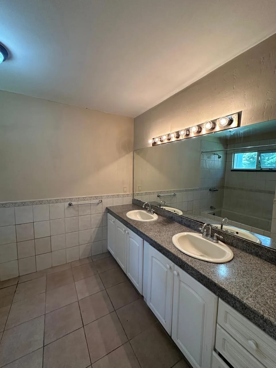 Renta de casa en Condominio Casa y Campo Km.23 Carretera a El Salvador | Amplio jardín — Casa en Alquiler en Carretera a El Salvador, Guatemala, Ciudad — foto 9 de 10
