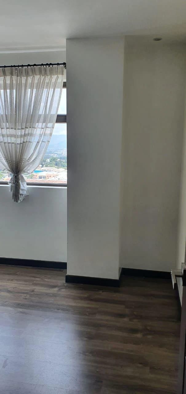 Venta de apartamento en Di Fiori Zona 7 — Apartamento en Venta en Di Fiori, Zona 7, Guatemala, Ciudad — foto 13 de 17