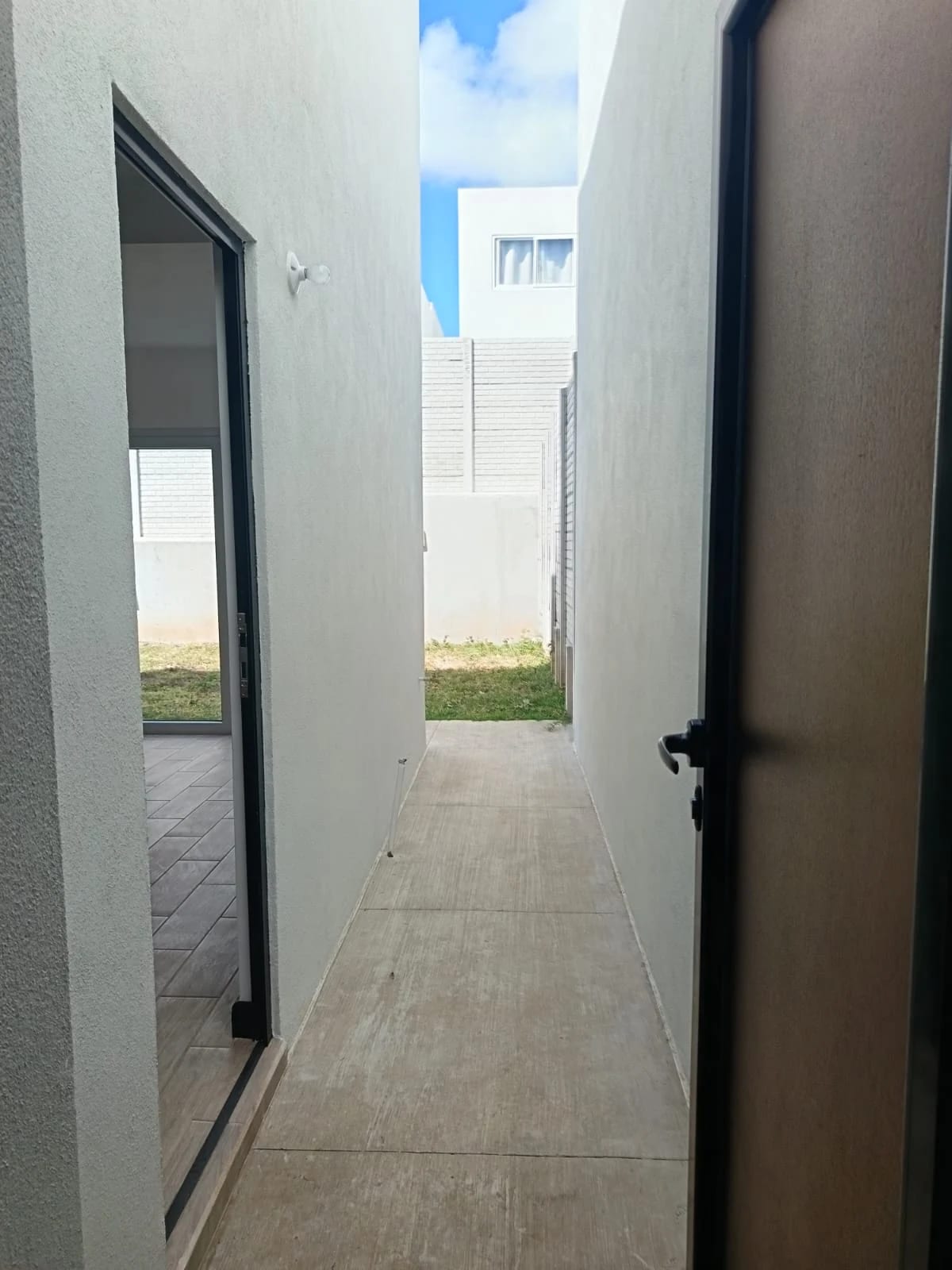 Renta de casa en Bosques de Santa Elena | Km.26.5 CAES | — Casa en Alquiler en Santa Elena Barillas, Guatemala, Ciudad — foto 10 de 12