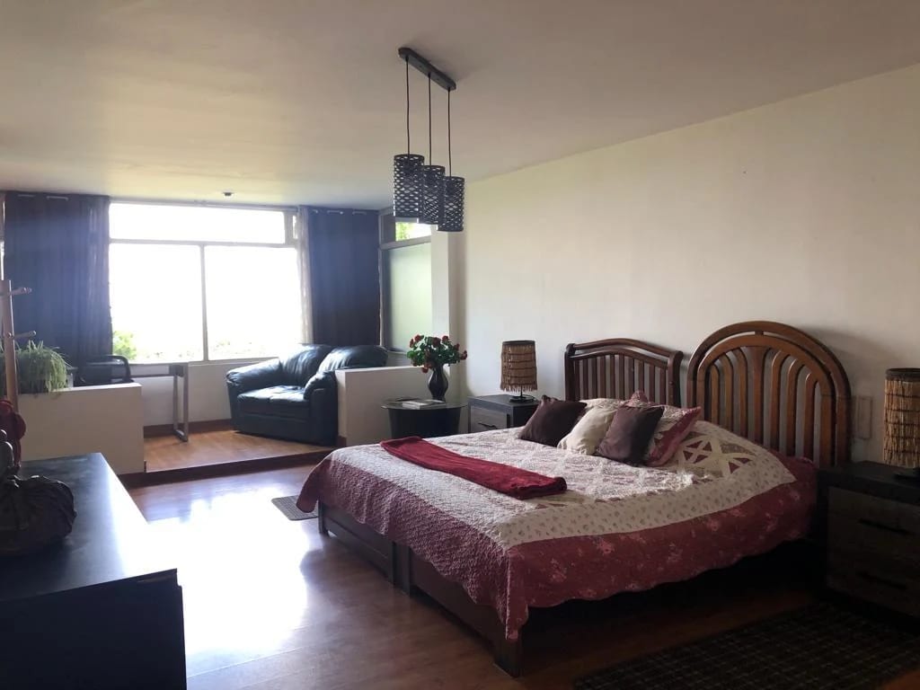 Renta de casa en San Rafael 1 | Pegado al Hilton Caes — Casa en Alquiler en San Rafael, Carretera a El Salvador, Guatemala, Ciudad — foto 5 de 13