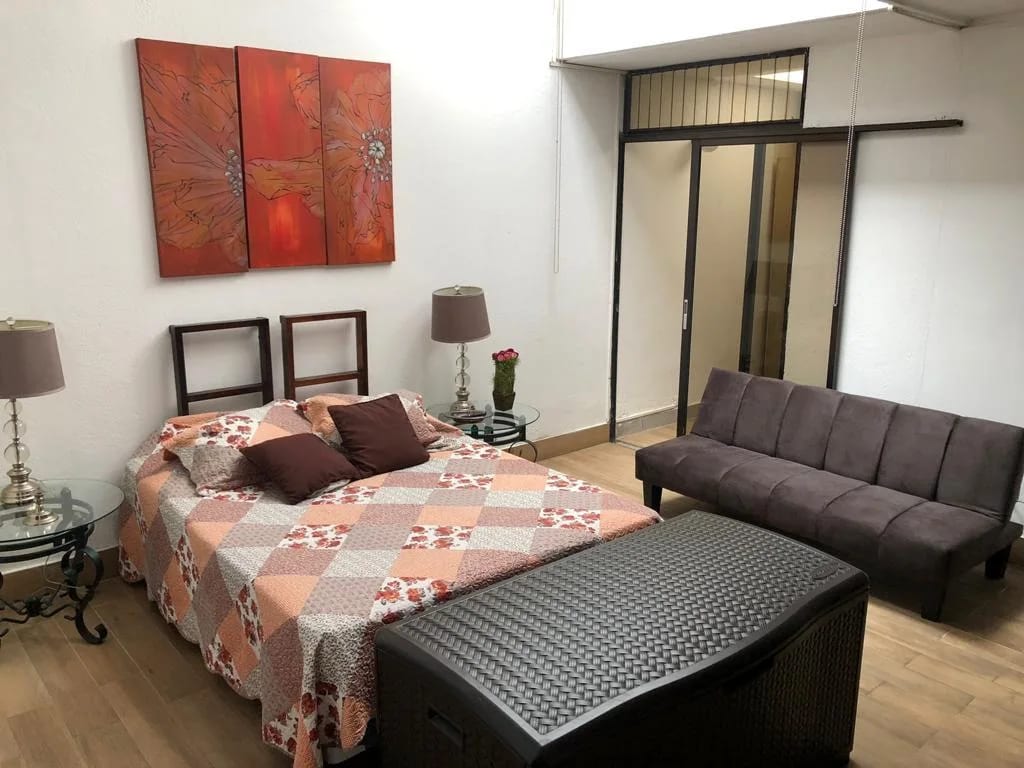 Renta de casa en San Rafael 1 | Pegado al Hilton Caes — Casa en Alquiler en San Rafael, Carretera a El Salvador, Guatemala, Ciudad — foto 8 de 13