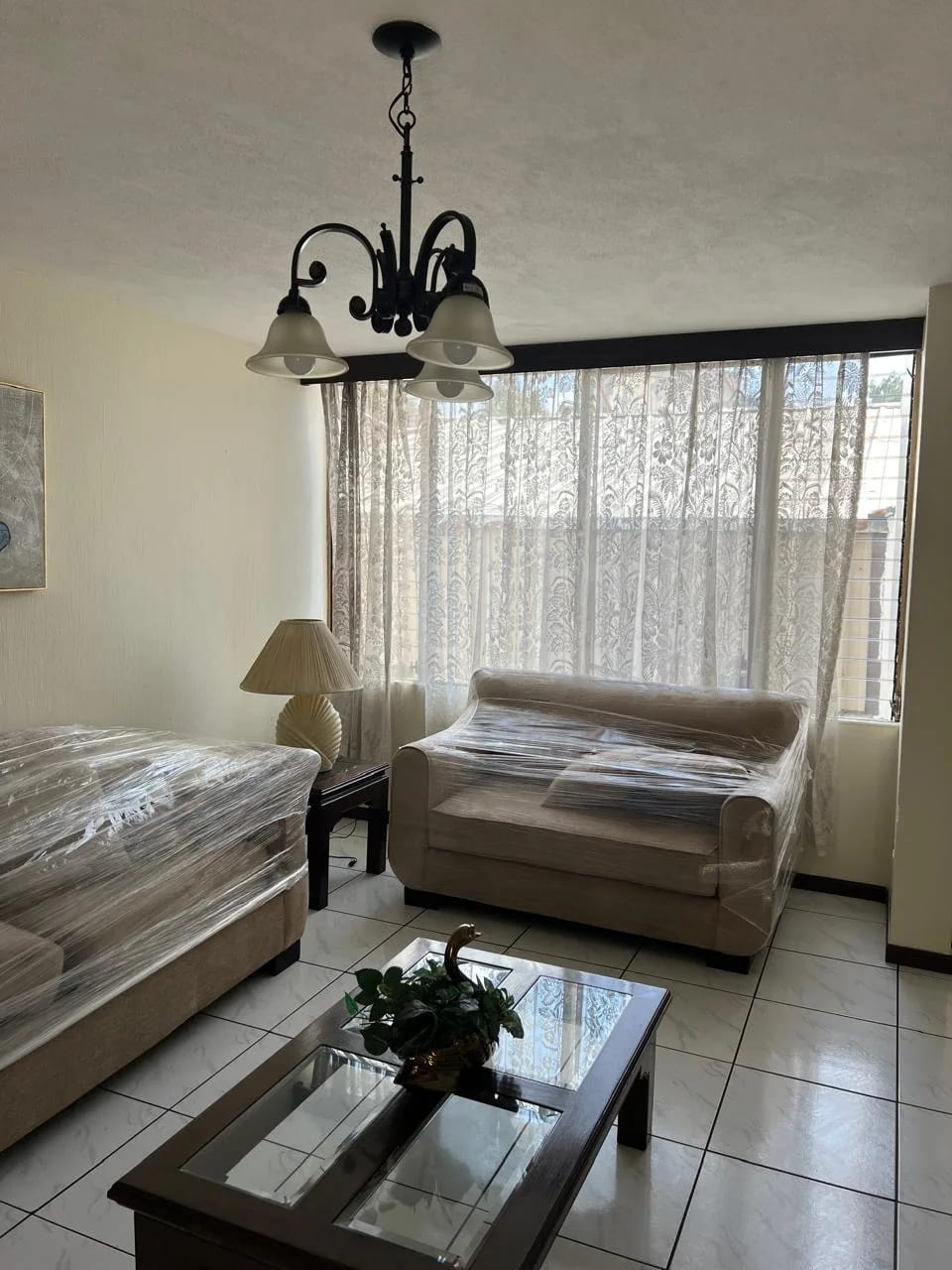 Renta de apartamento amueblado en 6ta Av zona 9 | 3 habitaciones — Apartamento en Alquiler en Zona 9, Guatemala, Ciudad — foto 2 de 14