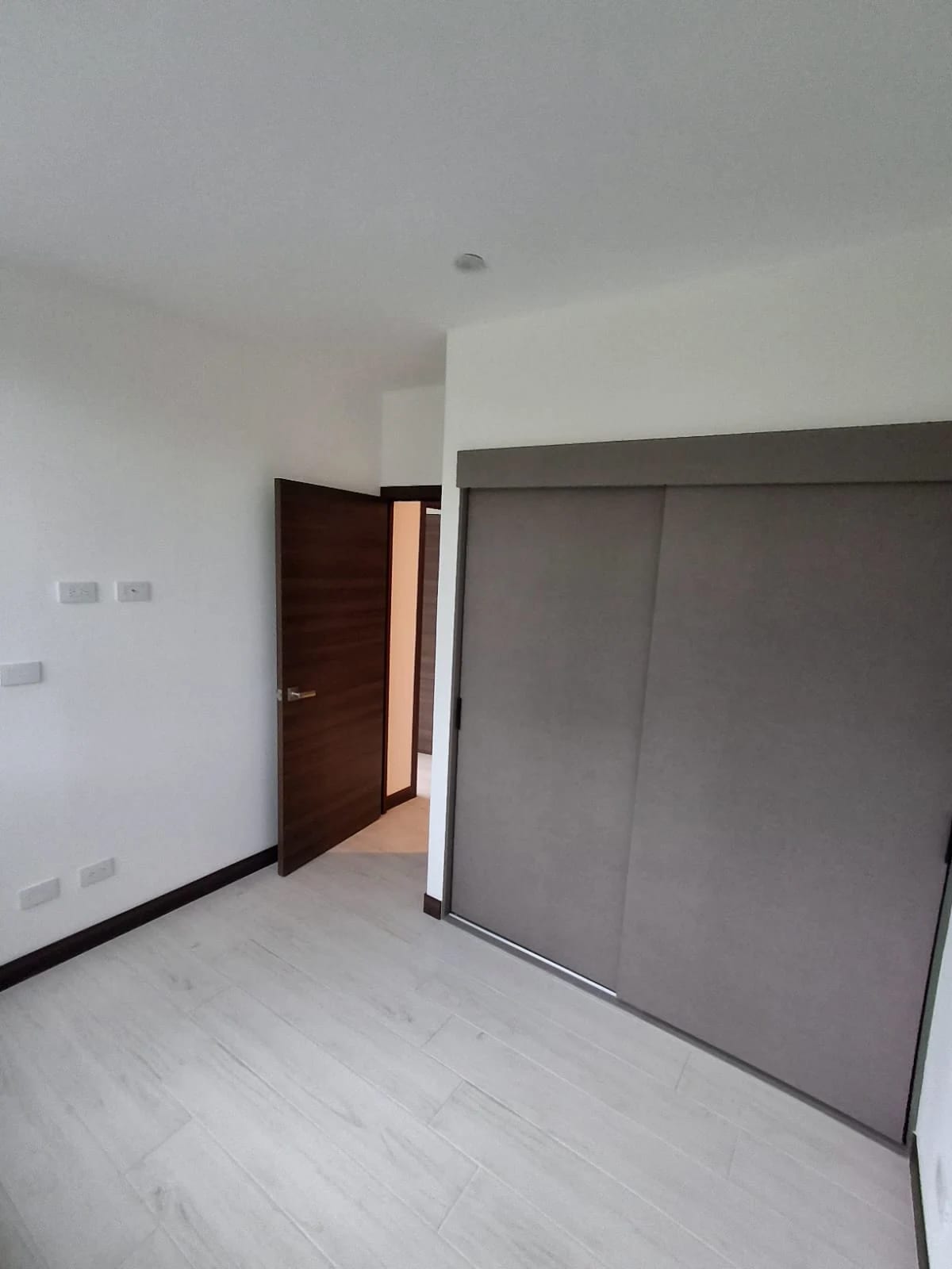 Renta de apartamento en Spazio Residencias Zona 15 — Apartamento en Alquiler en Spazio, Zona 15, Guatemala, Ciudad — foto 6 de 14