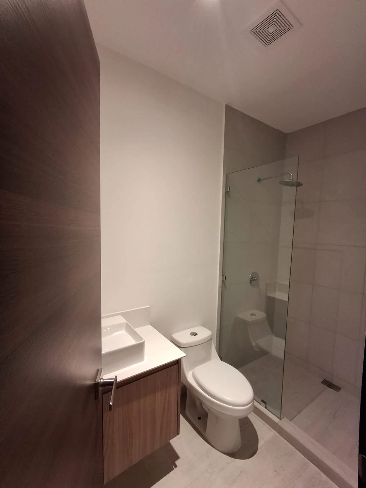 Renta de apartamento en Spazio Residencias Zona 15 — Apartamento en Alquiler en Spazio, Zona 15, Guatemala, Ciudad — foto 8 de 14