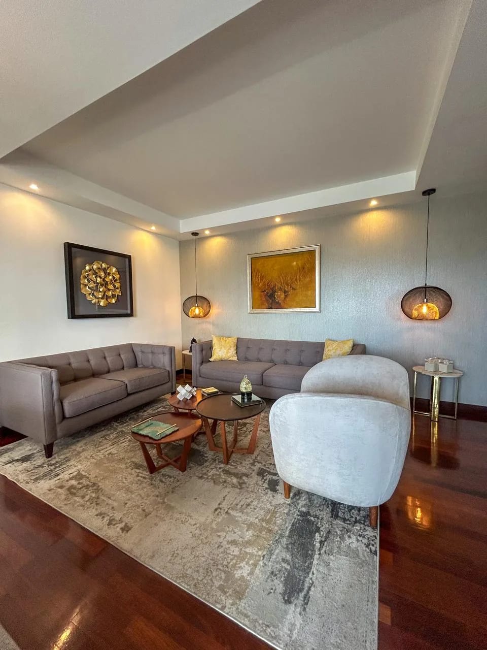 Apartamento en renta de 3 dormitorios en zona 14 — Apartamento en Alquiler en Zona 14, Guatemala, Ciudad — foto 2 de 9
