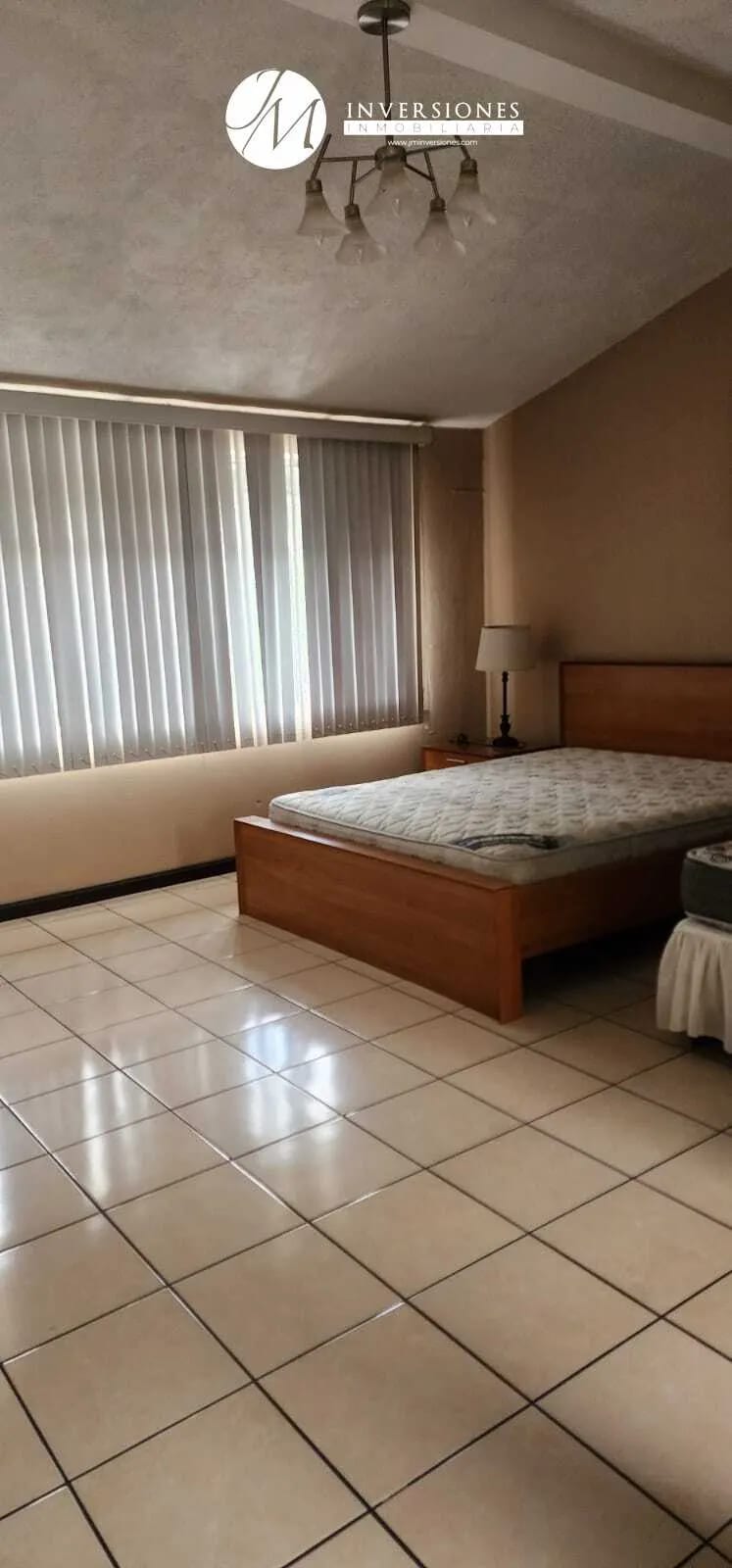 Casa en Renta de 5 dormitorios en Ciudad San Cristobal zona 8 de mixco — Casa en Alquiler en Zona 8 Mixco, Guatemala, Ciudad — foto 11 de 17