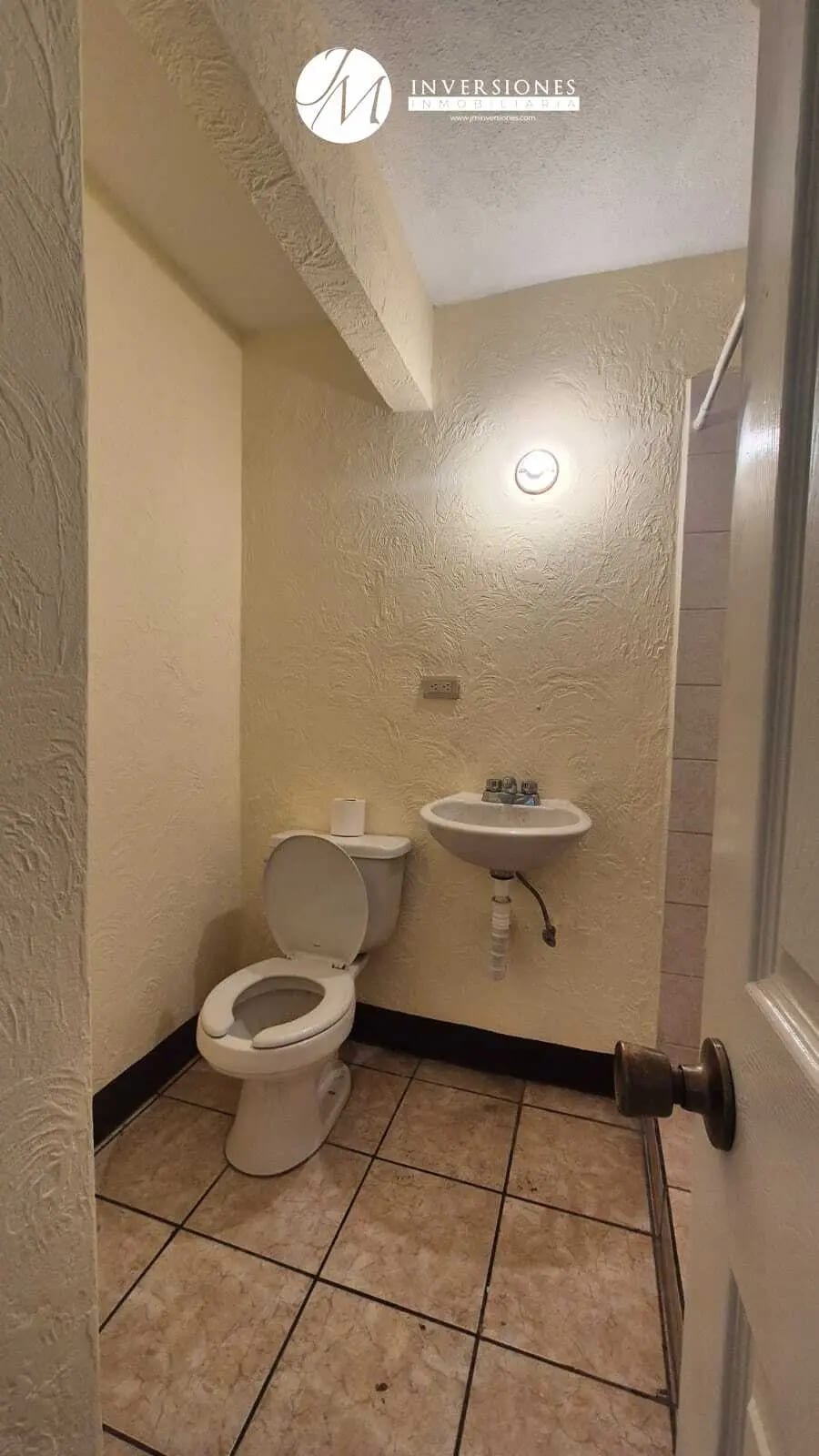 Apartamento en Venta De 2 Dormitorios En Zona 5 De VILLA NUEVA — Apartamento en Venta en Zona 5, Guatemala, Ciudad — foto 6 de 8