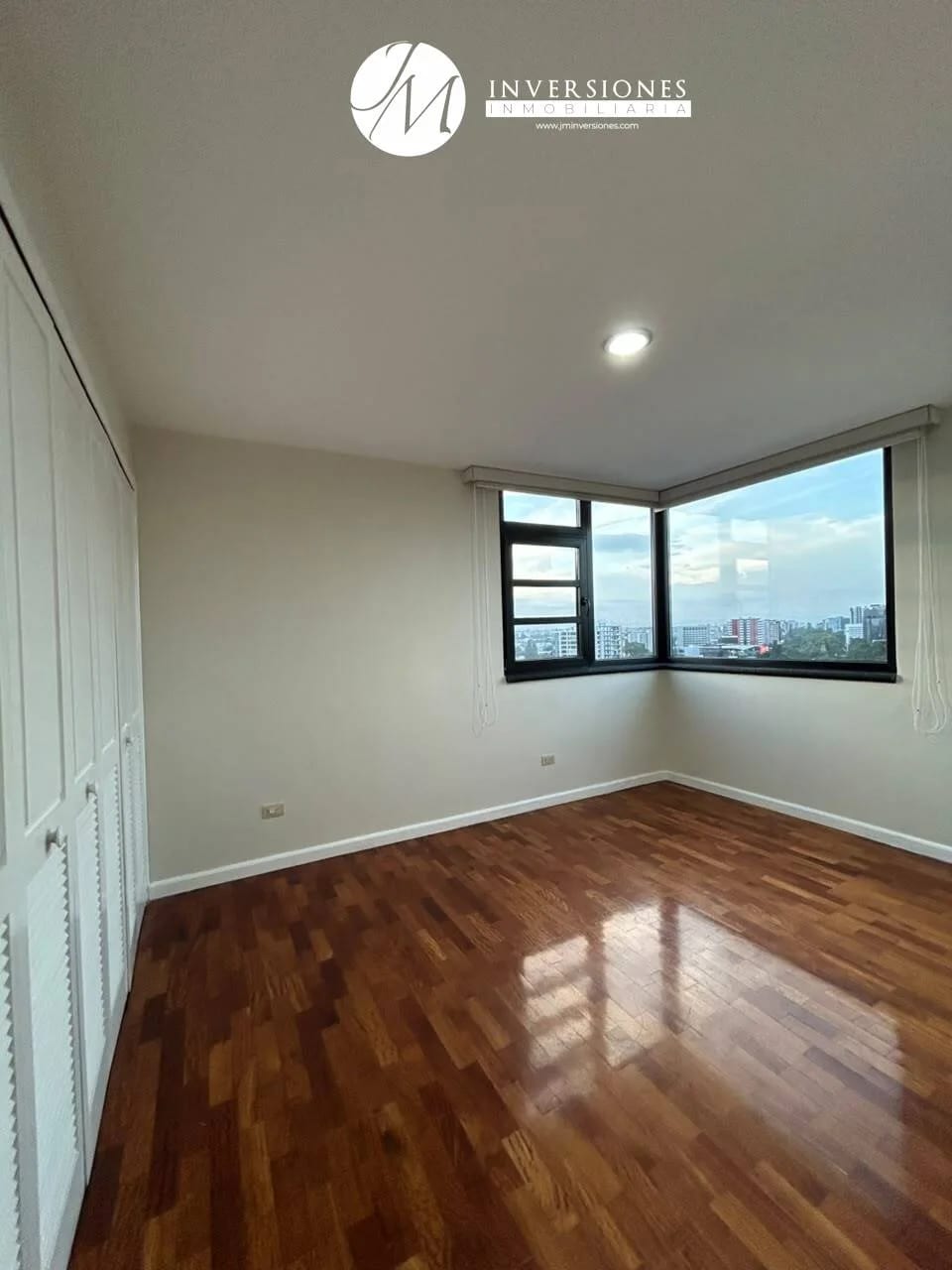 Apartamento en Renta de 3 Dormitorios en zona 14 — Apartamento en Alquiler en Zona 14, Guatemala, Ciudad — foto 7 de 17