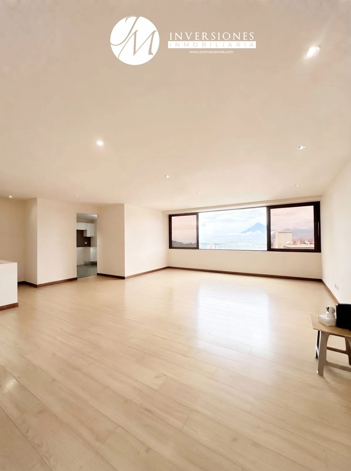 Penthouse en Venta de 3 Dormitorios en Zona 10 — Apartamento en Venta en Zona 10, Guatemala, Ciudad — foto 1 de 6