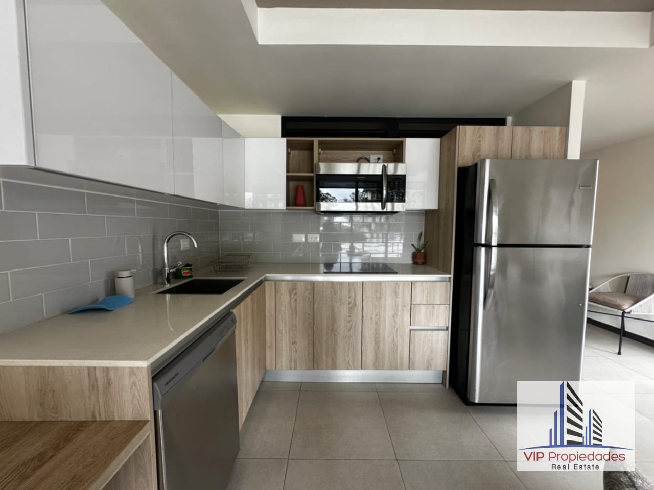 Zona 10, apartamento en alquiler — Apartamento en Alquiler en Mira, Zona 10, Guatemala, Ciudad — foto 3 de 12