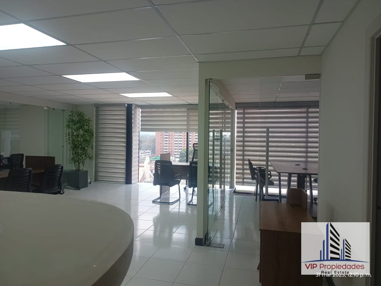 Edificio 01010, oficina en alquiler — Oficina en Alquiler en Edificio 01010 (Cero Diez Diez), Zona 10, Guatemala, Ciudad — foto 2 de 7